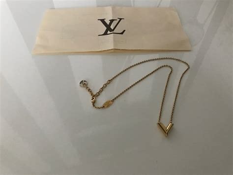 louis vuitton ketting v nep|All Fashion Jewelry Collection for Women .